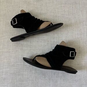 🪴$5/25🪴 Mossimo Black Suede Slouchy Toe-Loop Ankle Gladiator Sandals Penny 9